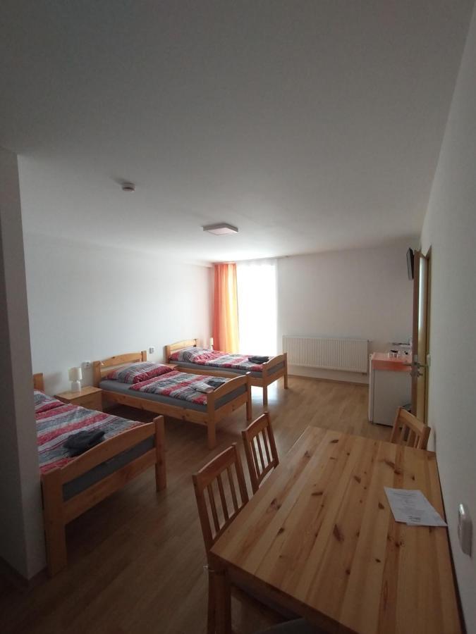 Penzion Lihovar *** Rouchovany Kamer foto